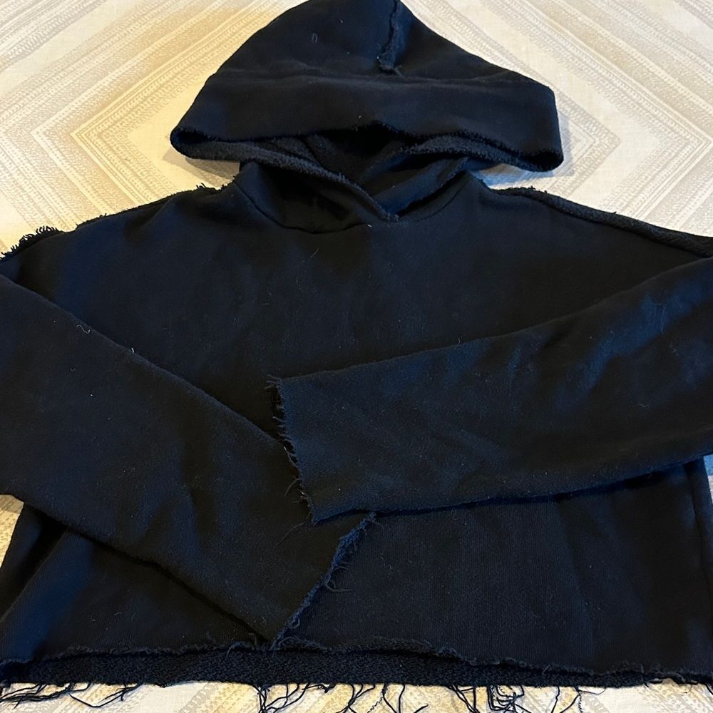 Katie J NYC Girls Black Frayed Hem Cropped Hoodie - Size M